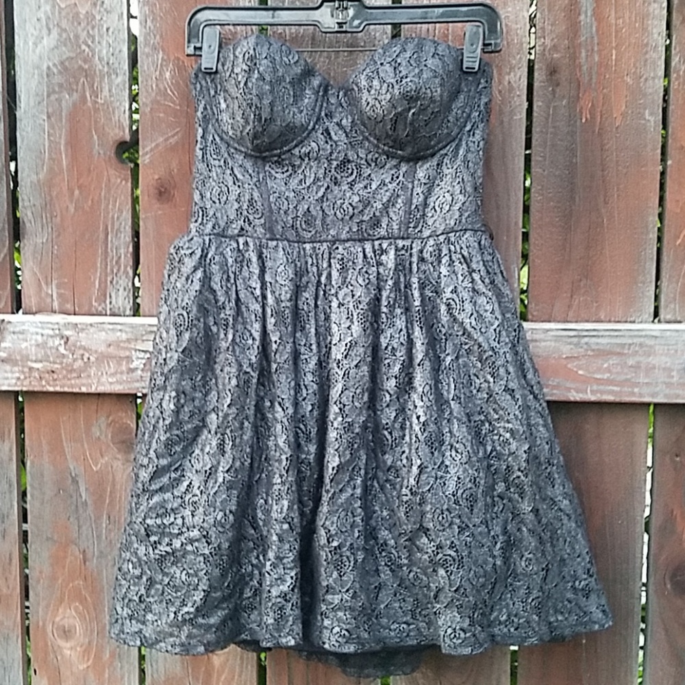 🖤 Gunmetal lace dress + free shipping!!🖤